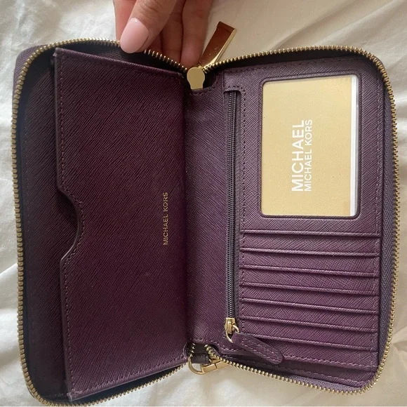 Brand NWT Michael Kors Wallet - Picture 7 of 8